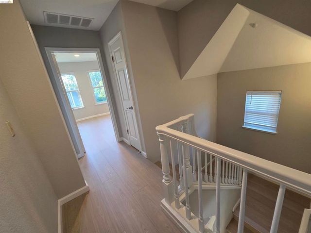 1107 Outrigger Lane, Foster City, CA 94404