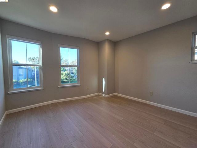 1107 Outrigger Lane, Foster City, CA 94404