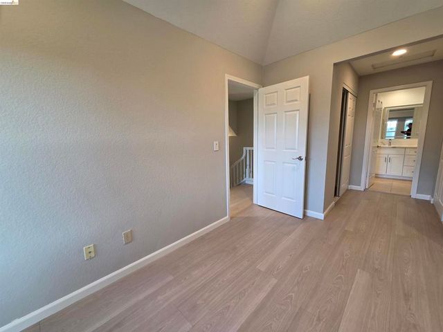 1107 Outrigger Lane, Foster City, CA 94404