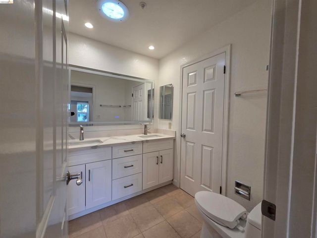 1107 Outrigger Lane, Foster City, CA 94404