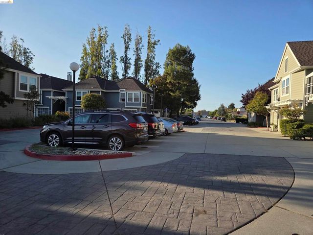 1107 Outrigger Lane, Foster City, CA 94404