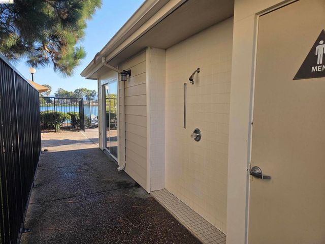1107 Outrigger Lane, Foster City, CA 94404