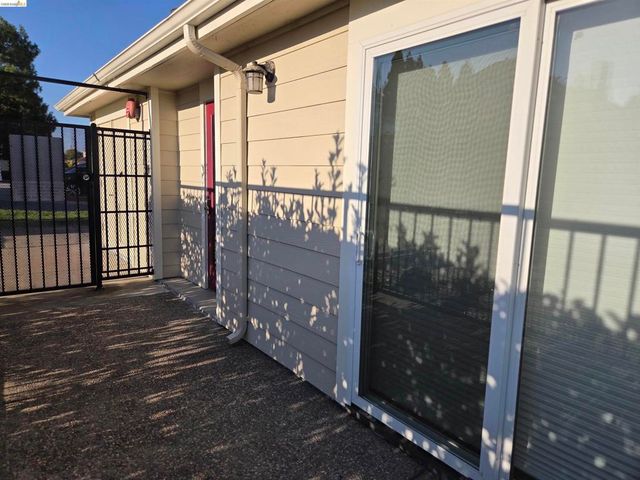1107 Outrigger Lane, Foster City, CA 94404