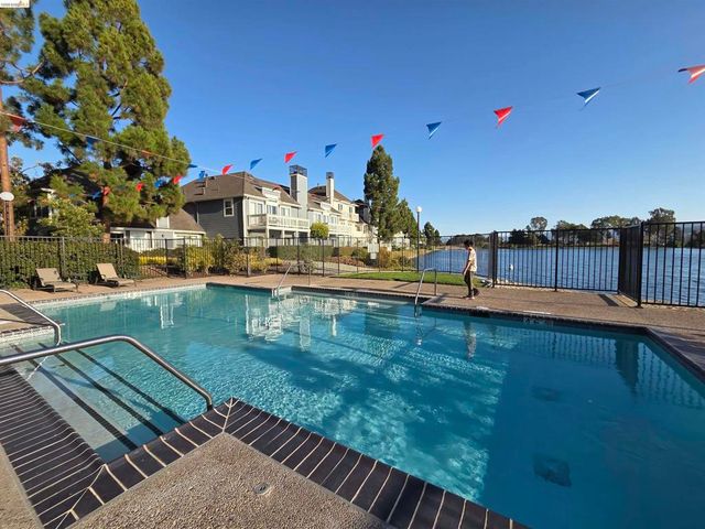 1107 Outrigger Lane, Foster City, CA 94404
