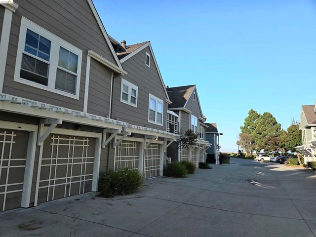 1107 Outrigger Lane, Foster City, CA 94404