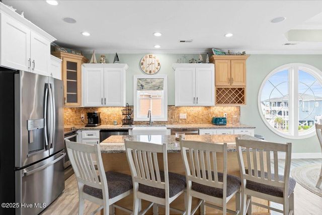 429 E 4th Street, Ocean Isle Beach, NC 28469