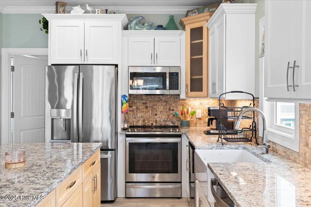 429 E 4th Street, Ocean Isle Beach, NC 28469