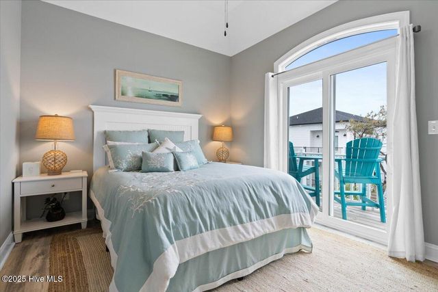 429 E 4th Street, Ocean Isle Beach, NC 28469