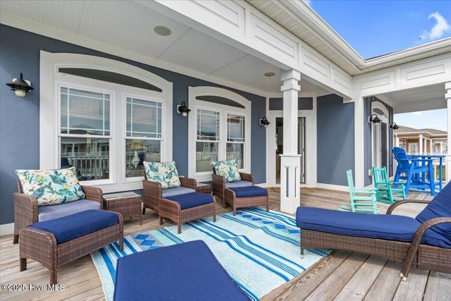 429 E 4th Street, Ocean Isle Beach, NC 28469