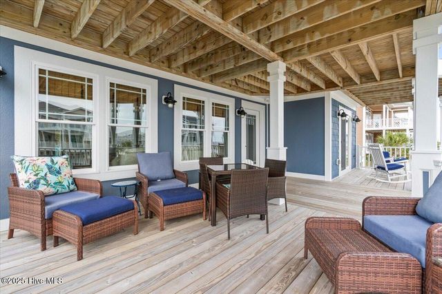 429 E 4th Street, Ocean Isle Beach, NC 28469