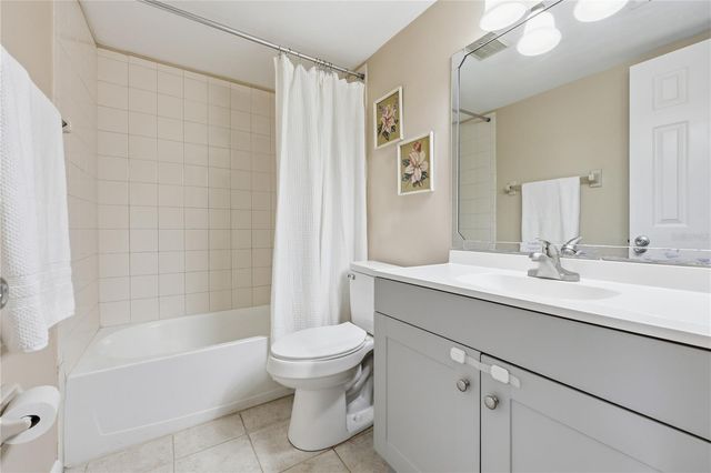 4427 SW 21ST LANE, Gainesville, FL 32607