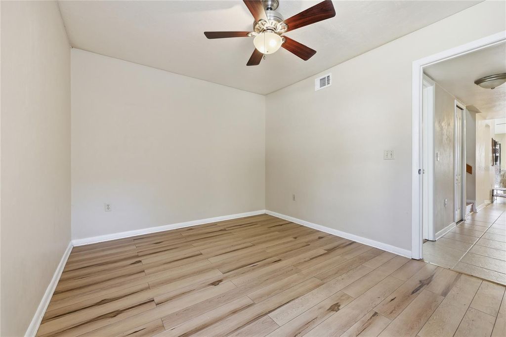 Image 17 of property listing at 4427 SW 21ST LANE, Gainesville, FL 32607