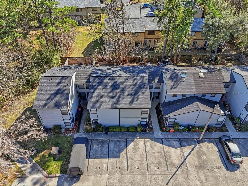 Image 30 of property listing at 4427 SW 21ST LANE, Gainesville, FL 32607