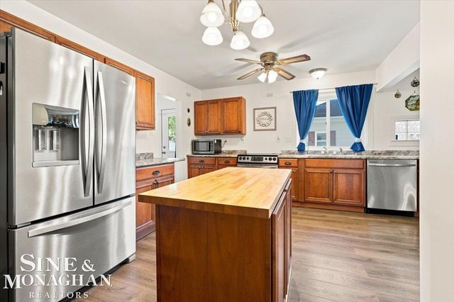 606 N 6th Street, St Clair, MI 48079