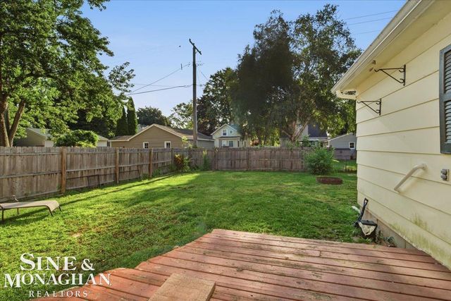 606 N 6th Street, St Clair, MI 48079