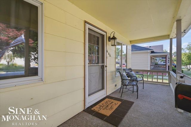 606 N 6th Street, St Clair, MI 48079
