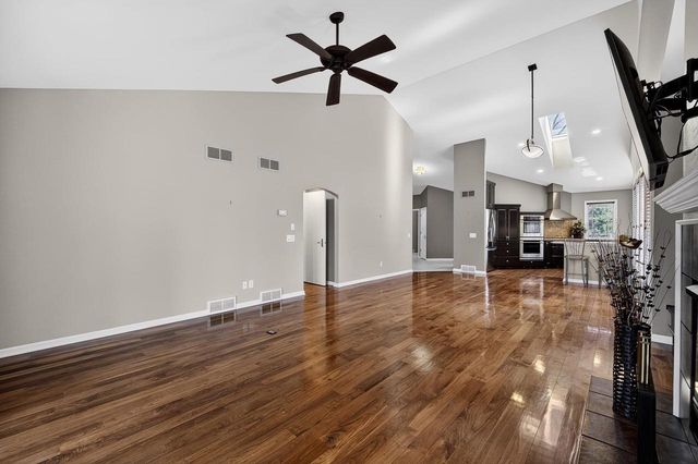 3026 Woods Edge Way, Fitchburg, WI 53711