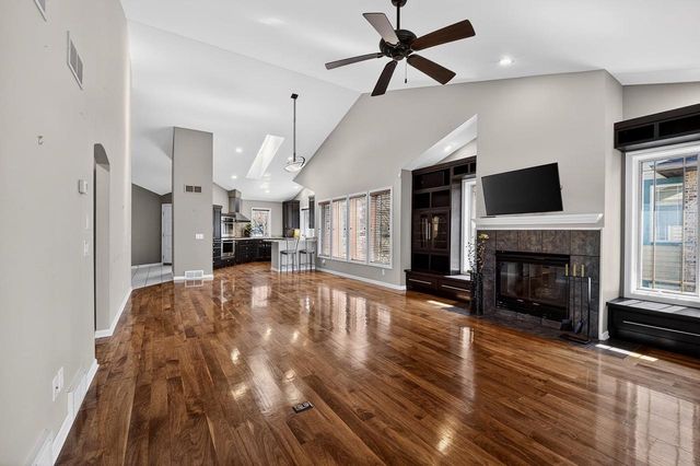 3026 Woods Edge Way, Fitchburg, WI 53711
