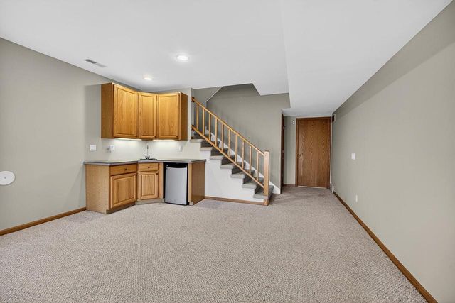 3026 Woods Edge Way, Fitchburg, WI 53711