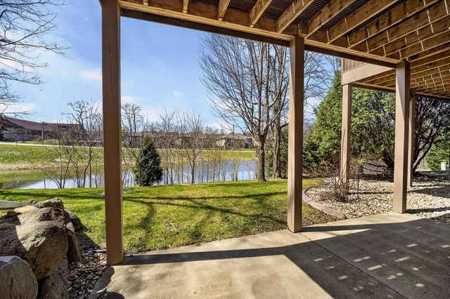 3026 Woods Edge Way, Fitchburg, WI 53711