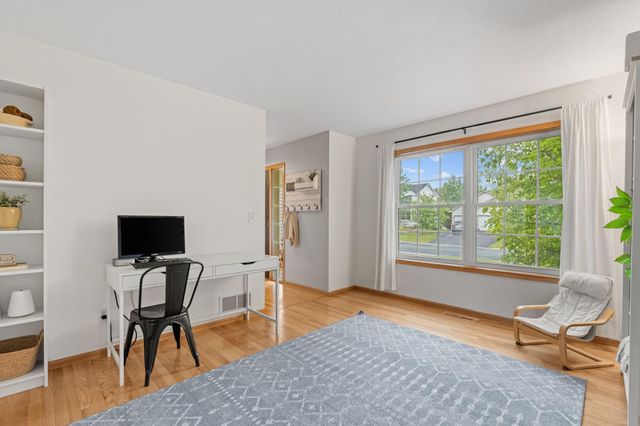 403 Fiddler Avenue SE, New Prague, MN 56071