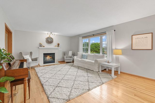 403 Fiddler Avenue SE, New Prague, MN 56071
