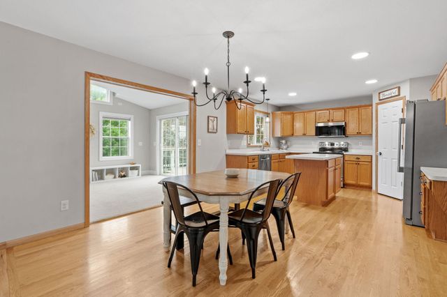 403 Fiddler Avenue SE, New Prague, MN 56071
