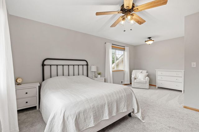 403 Fiddler Avenue SE, New Prague, MN 56071