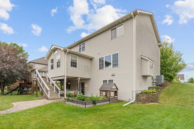 403 Fiddler Avenue SE, New Prague, MN 56071