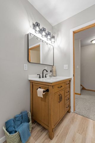 403 Fiddler Avenue SE, New Prague, MN 56071