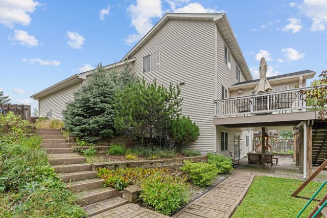 403 Fiddler Avenue SE, New Prague, MN 56071