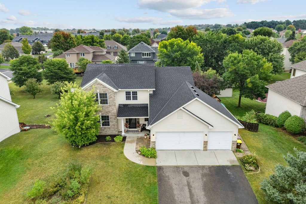 403 Fiddler Avenue SE, New Prague, MN 56071