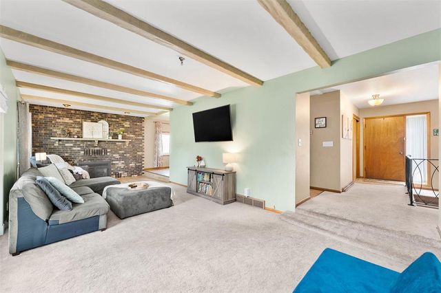 2810 Sherman Street, Eau Claire, WI 54701