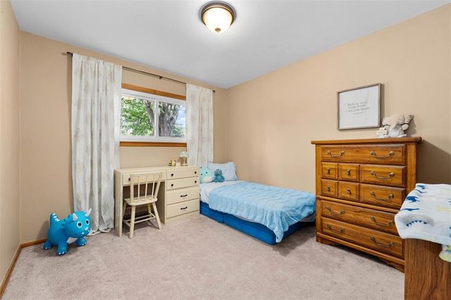 2810 Sherman Street, Eau Claire, WI 54701