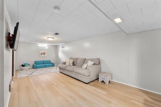 2810 Sherman Street, Eau Claire, WI 54701