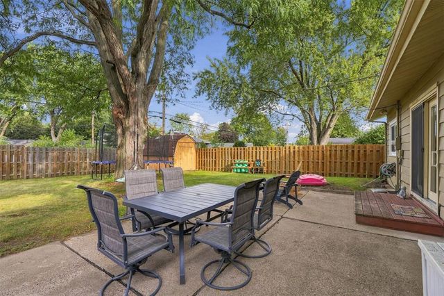 2810 Sherman Street, Eau Claire, WI 54701