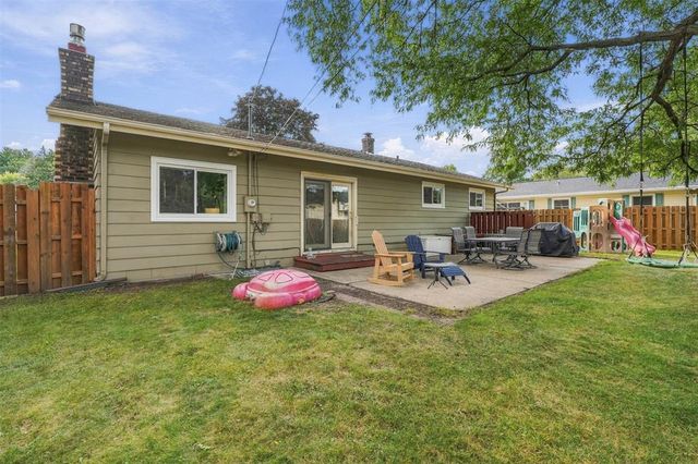 2810 Sherman Street, Eau Claire, WI 54701
