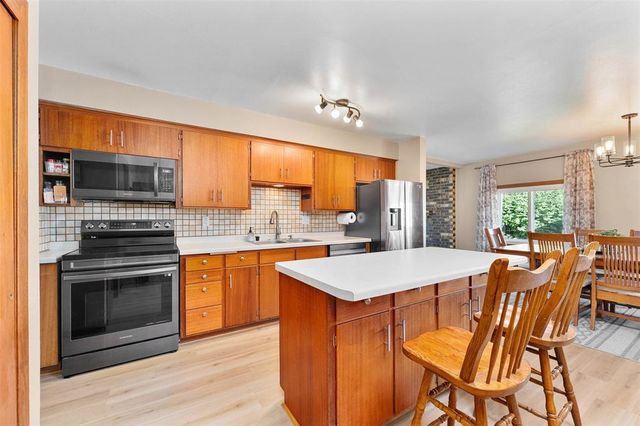 2810 Sherman Street, Eau Claire, WI 54701