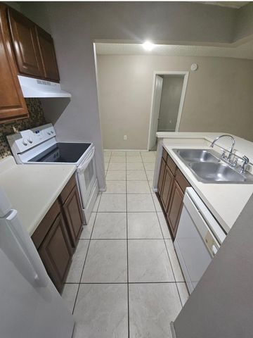 3838 NAUTICAL WAY 104, Kissimmee, FL 34741