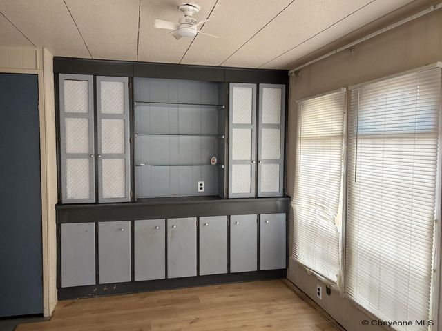 3410 RIDGE RD, Cheyenne, WY 82001