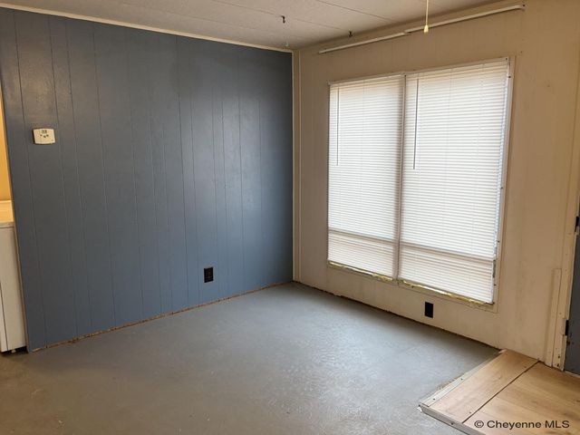 3410 RIDGE RD, Cheyenne, WY 82001