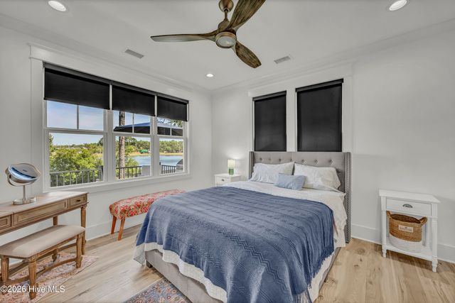 706 Creighton Circle SW, Ocean Isle Beach, NC 28469