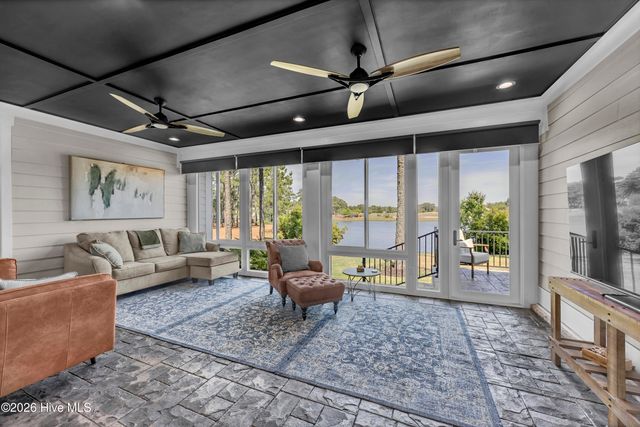 706 Creighton Circle SW, Ocean Isle Beach, NC 28469