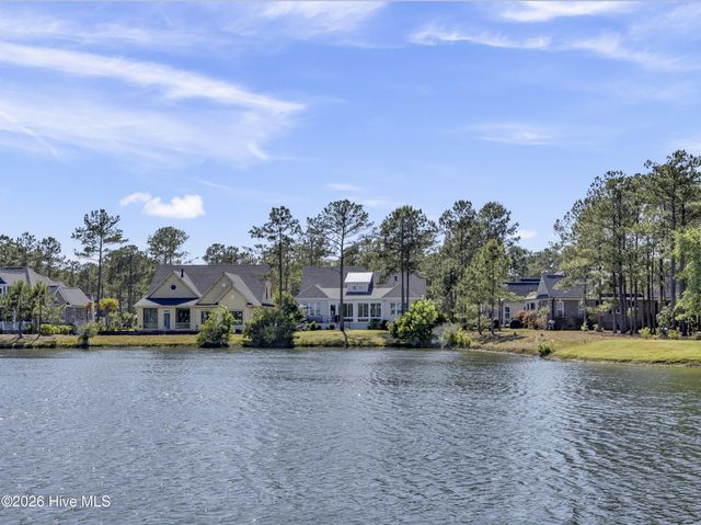 706 Creighton Circle SW, Ocean Isle Beach, NC 28469