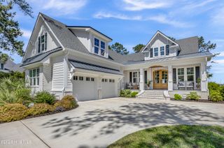 706 Creighton Circle SW, Ocean Isle Beach, NC 28469