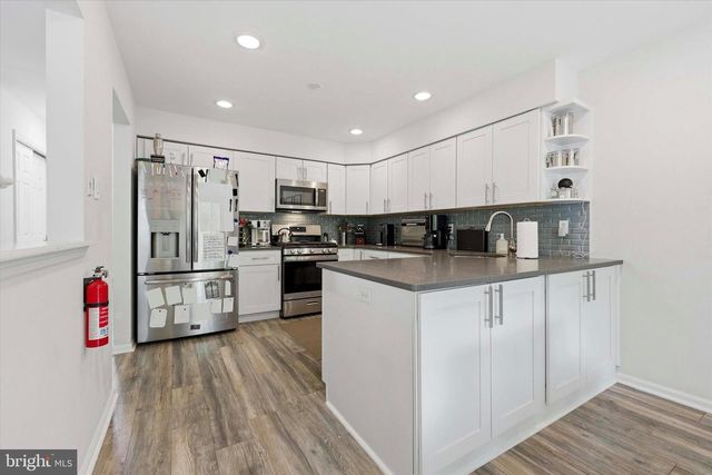 12 TIMBERCREST DR, Sewell, NJ 08080
