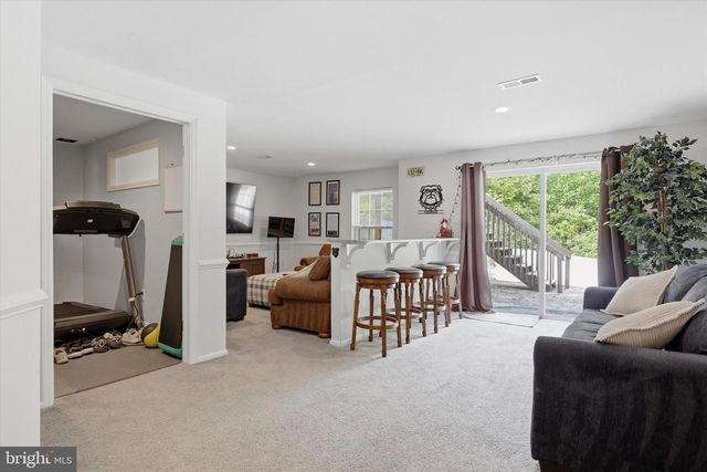 12 TIMBERCREST DR, Sewell, NJ 08080