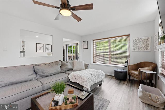 12 TIMBERCREST DR, Sewell, NJ 08080