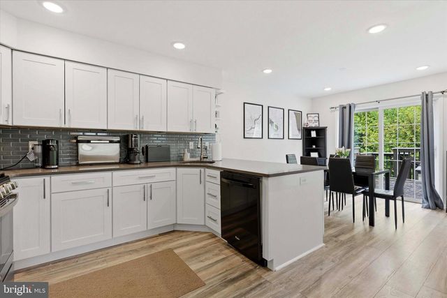 12 TIMBERCREST DR, Sewell, NJ 08080