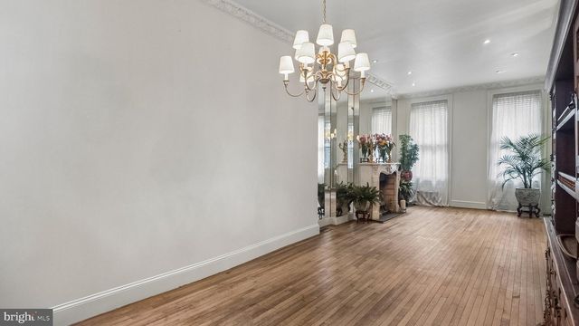 2049 APPLETREE ST, Philadelphia, PA 19103